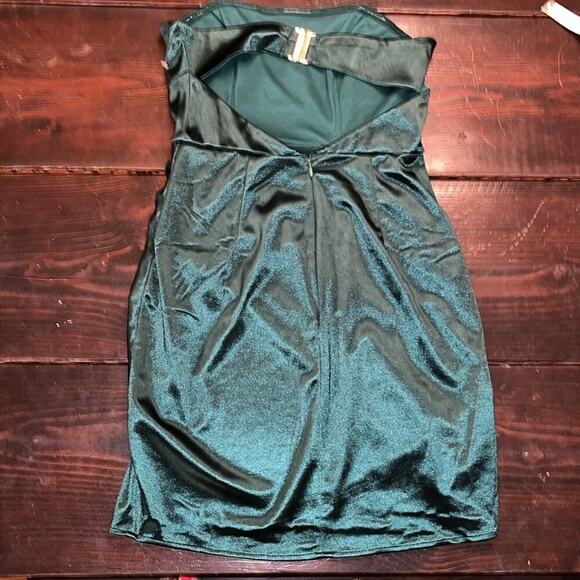 NEW with tags SELFIE LESLIE • SIOBHAN STRAPLESS MINI DRESS FOREST GREEN • - Picture 8 of 16